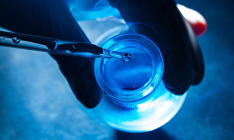 Gliceryna – struktura, właściwości i zastosowanie w produktach pielęgnacyjnych