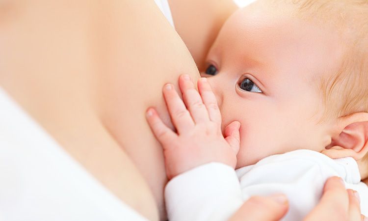 Prawidłowe karmienie noworodka – co trzeba o nim wiedzieć?